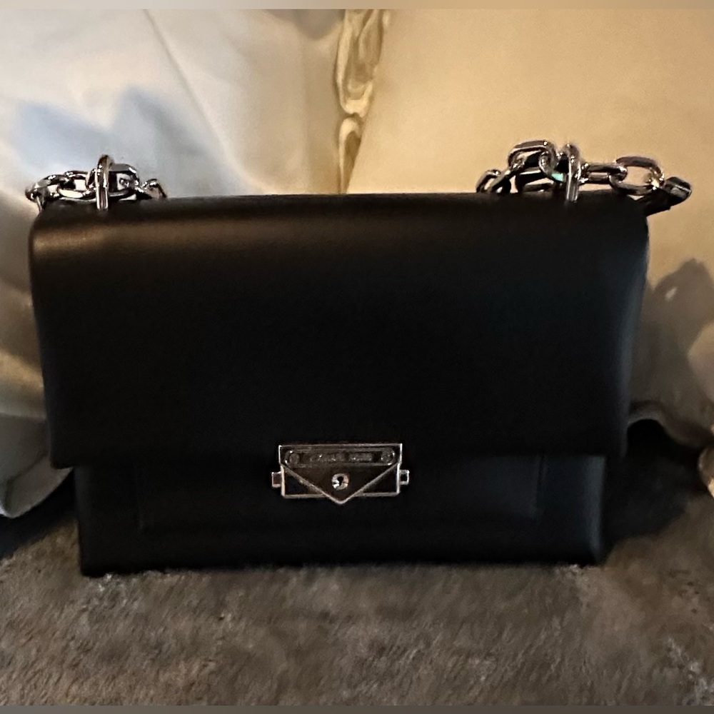 Michael Kors Medium Flat Pocket Shoulder Bag NWT